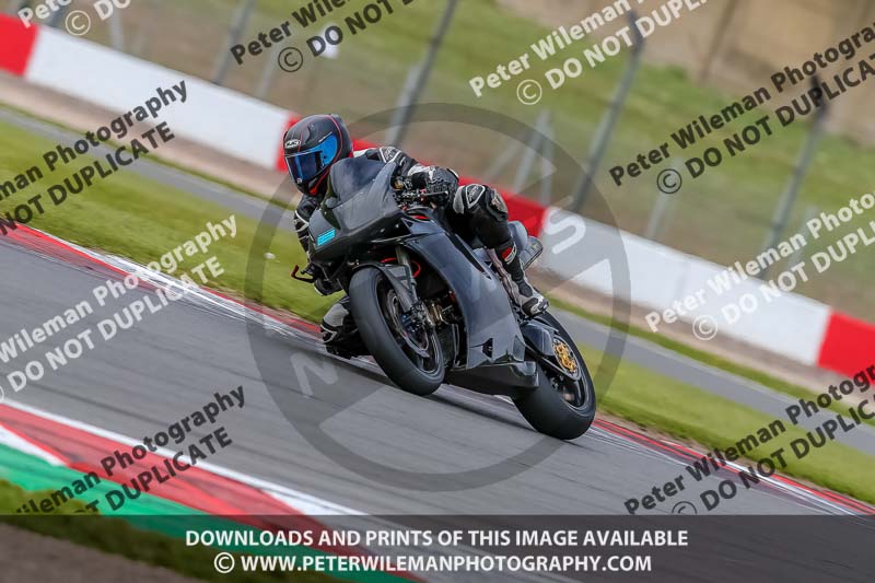 PJ Motorsport Photography;donington no limits trackday;donington park photographs;donington trackday photographs;no limits trackdays;peter wileman photography;trackday digital images;trackday photos